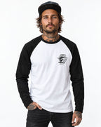 RUM KNUCKLES SMOKIN SKULL Baseball Tee - White/Black - model front