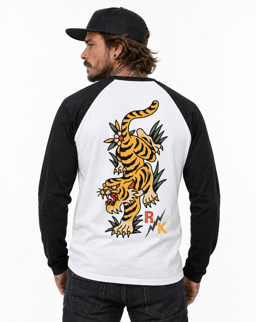 RUM KNUCKLES TATTOO TIGER Baseball Tee - White/Black - model back