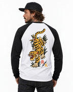 RUM KNUCKLES TATTOO TIGER Baseball Tee - White/Black - model back