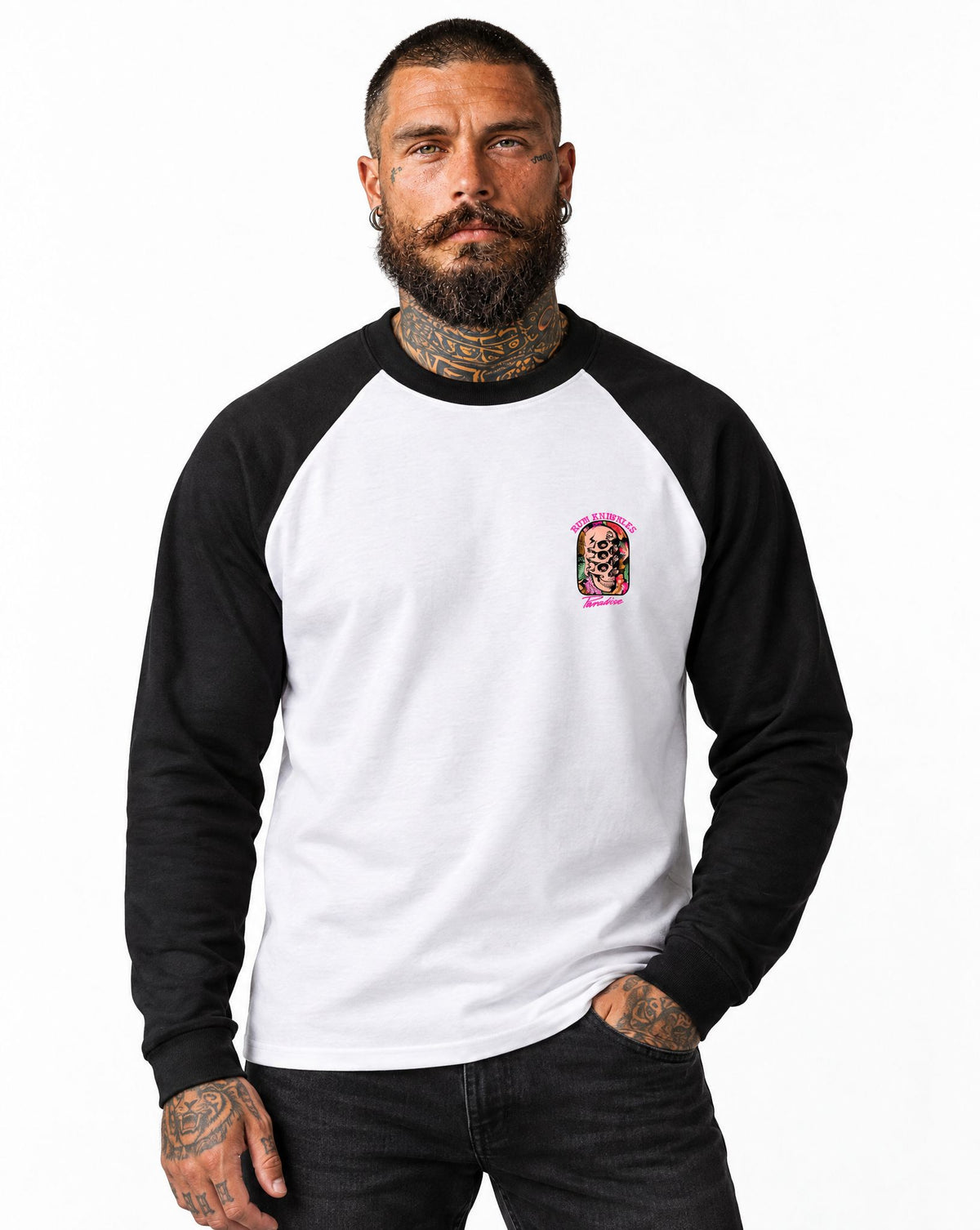RUM KNUCKLES PARADISE SKULLS Baseball Tee - White/Black - model front