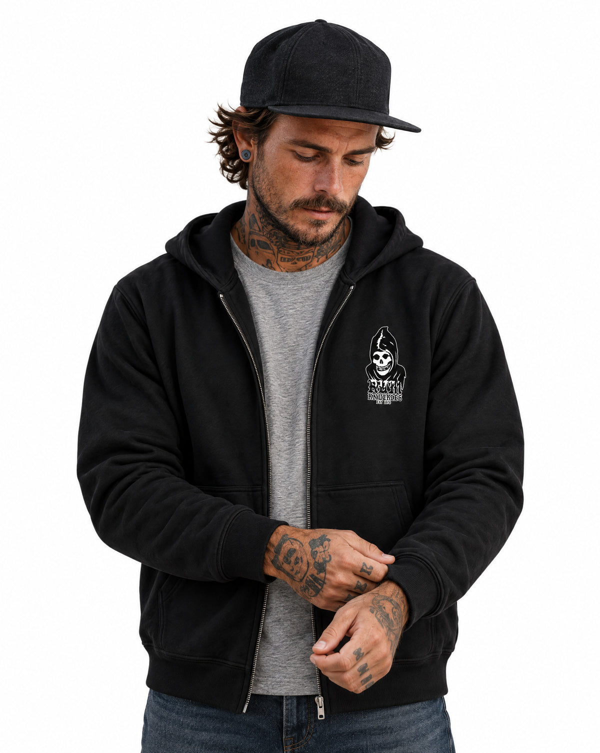 RUM KNUCKLES MIS RK FIT SKULL Zip Hoodie - Black - model front
