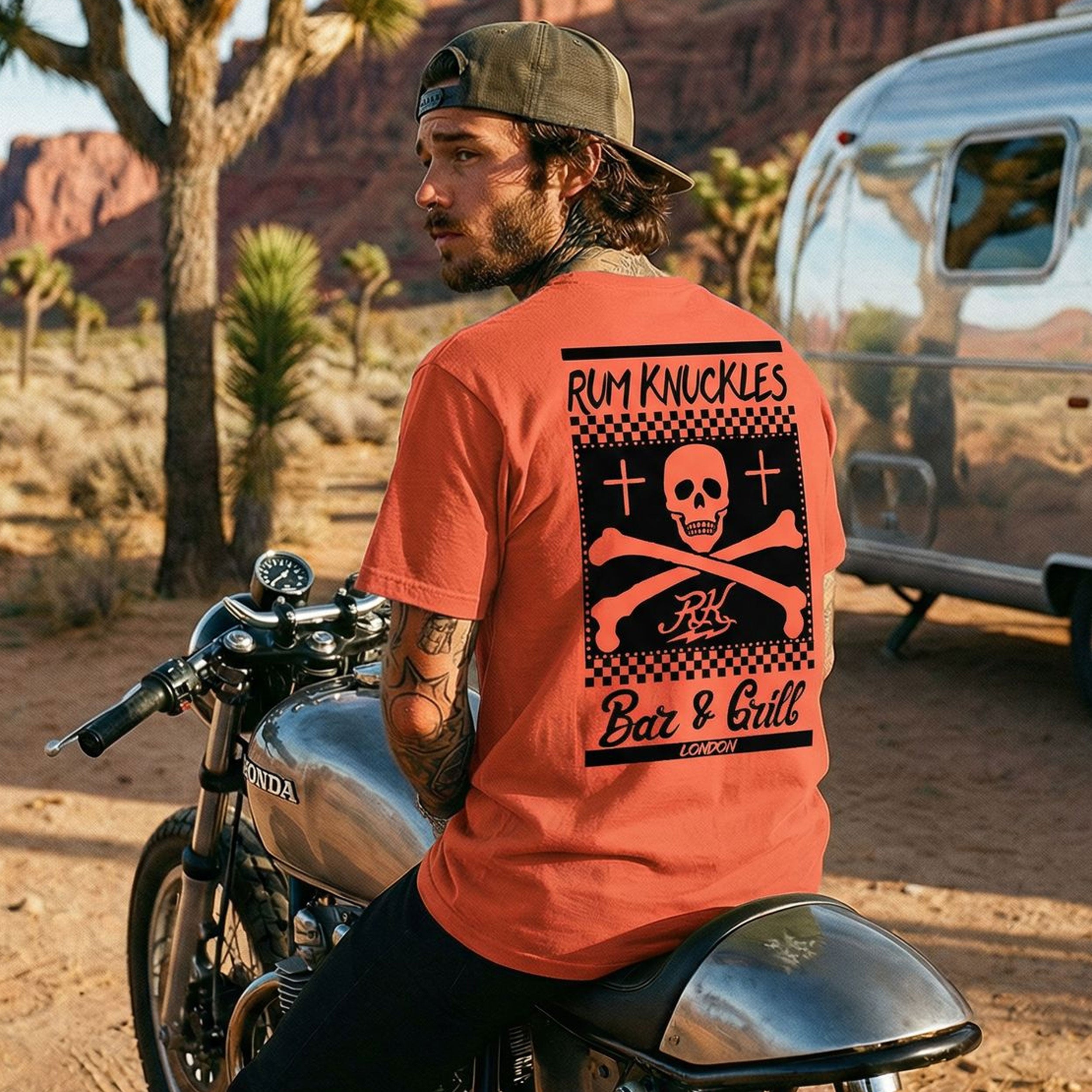 Rum Knuckles BAR & GRILL T-SHIRT