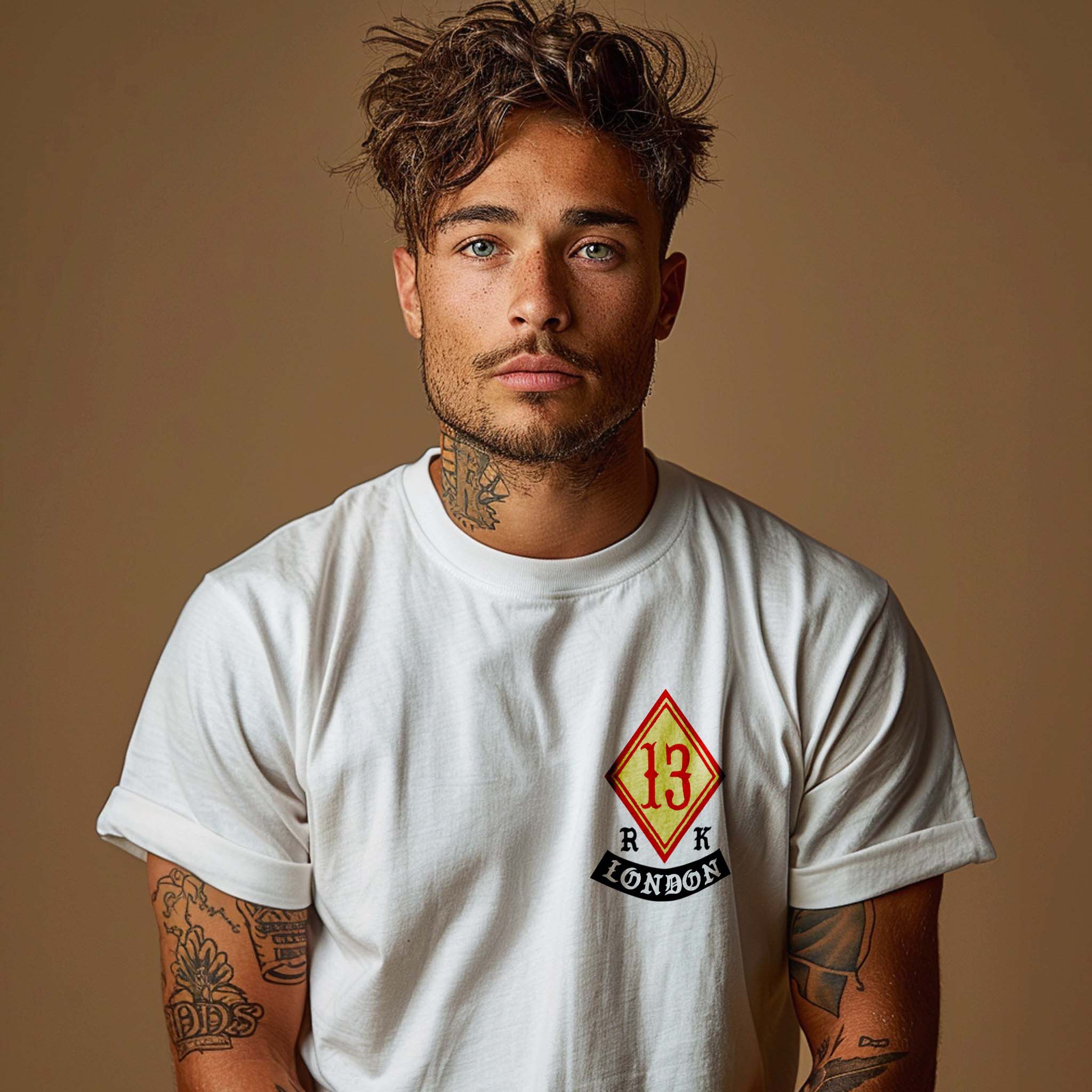 RUM KNUCKLES DIAMOND 13 T-SHIRT Black