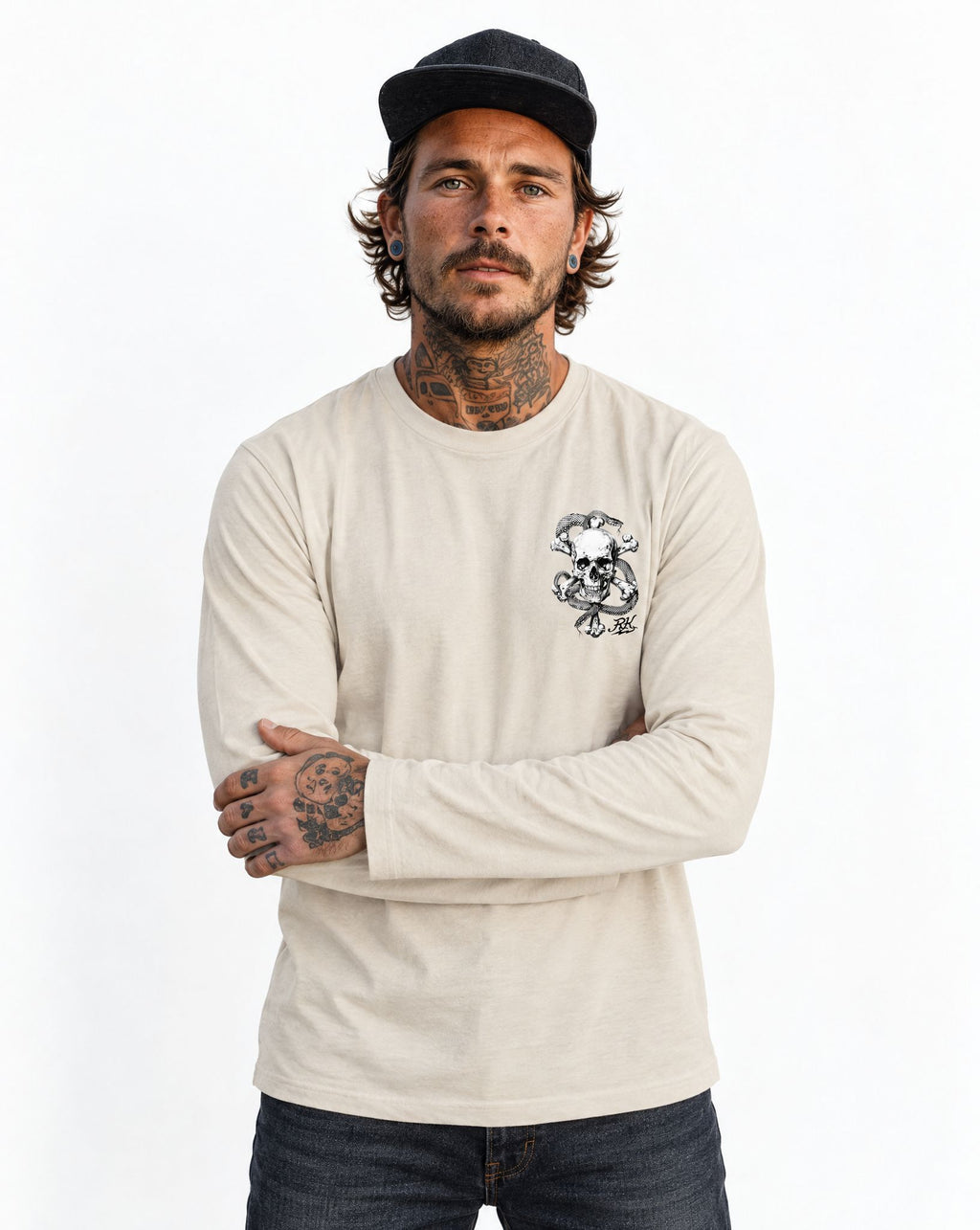 RUM KNUCKLES CROSS BONES Long Sleeve Tee - Ecru - model front