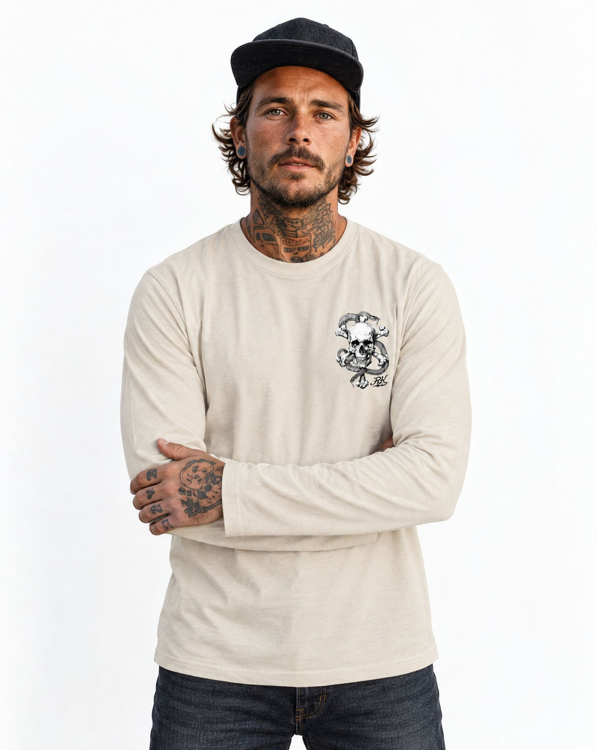 RUM KNUCKLES CROSS BONES Long Sleeve Tee - Ecru - model front