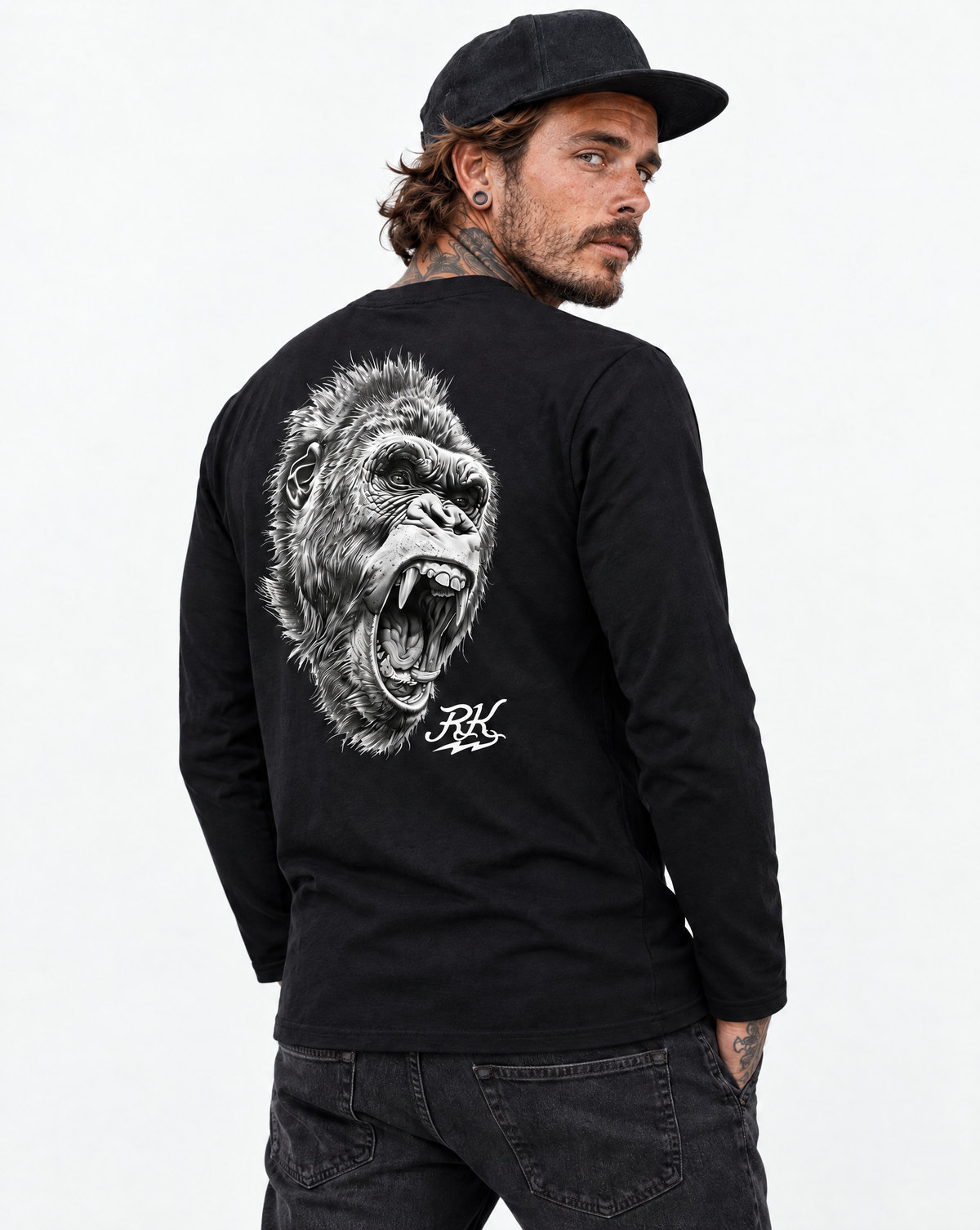RUM KNUCKLES GORILLA TACTICS Long Sleeve Tee - model back