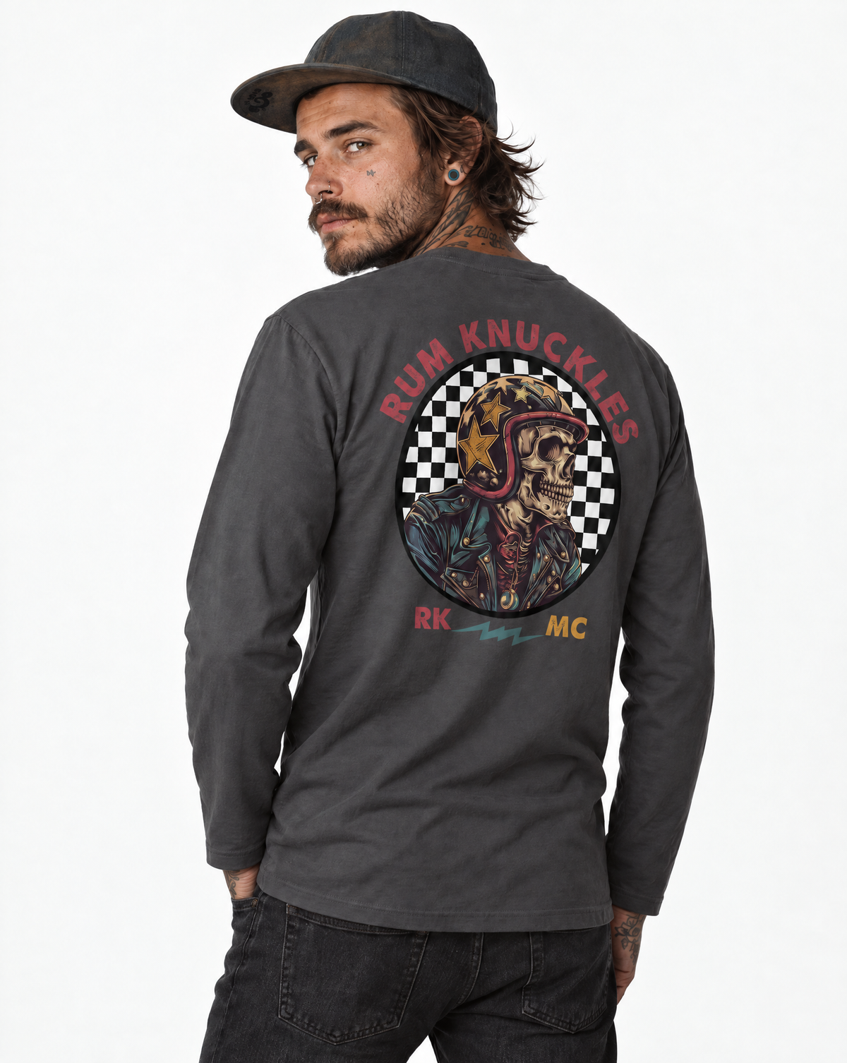 RUM KNUCKLES SKULL MOTO Long Sleeve Tee - Charcoal - model back