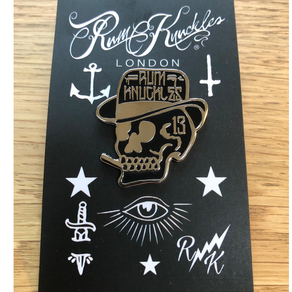 Insignia del pin del logotipo del cráneo fumador de RK
